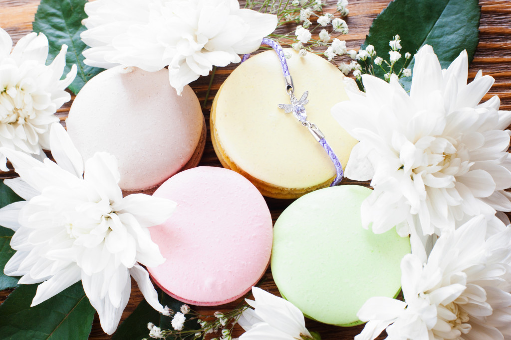 an image of macaroons for party giveaways